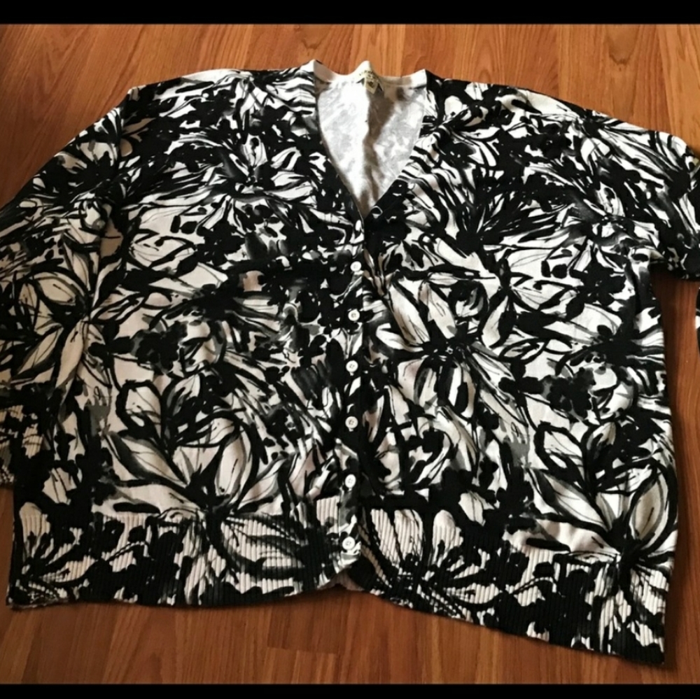 St. John's Bay Cardigan xxl